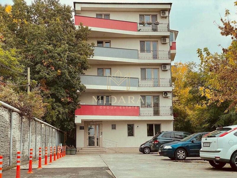 Fundeni Garsoniera  Bloc 2017  Parcare